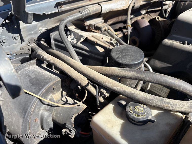 image for item FK1019 1997 Ford F350 XL pickup truck