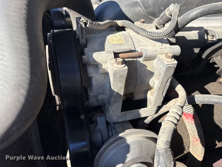 image for item FK1019 1997 Ford F350 XL pickup truck