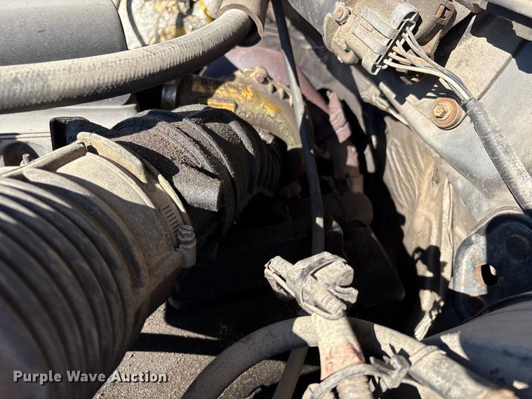 image for item FK1019 1997 Ford F350 XL pickup truck