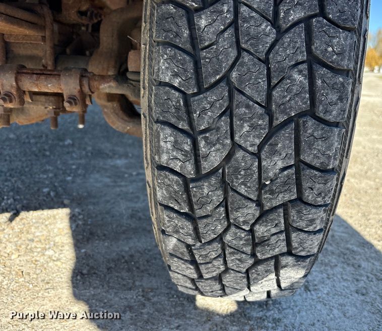 image for item FK1019 1997 Ford F350 XL pickup truck