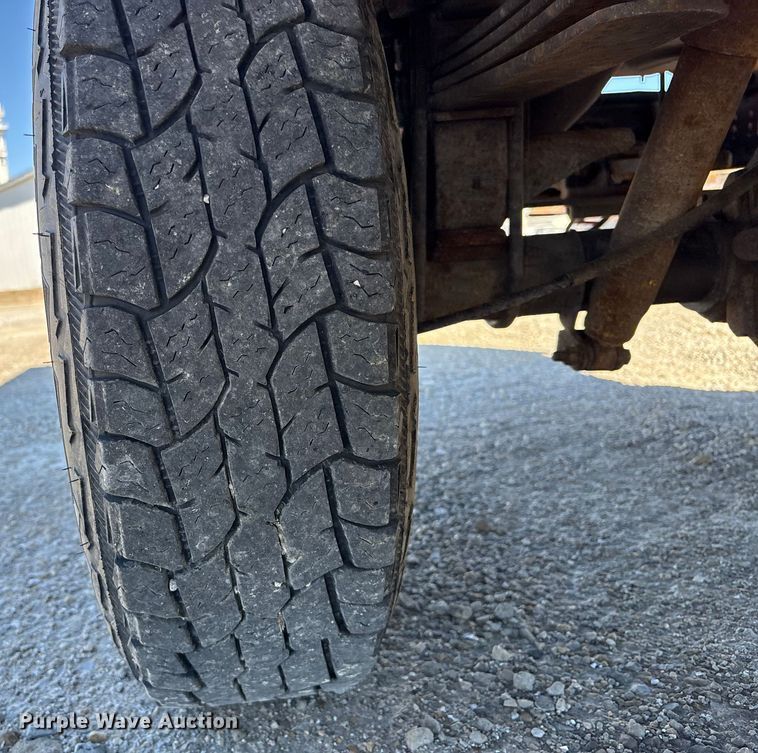 image for item FK1019 1997 Ford F350 XL pickup truck