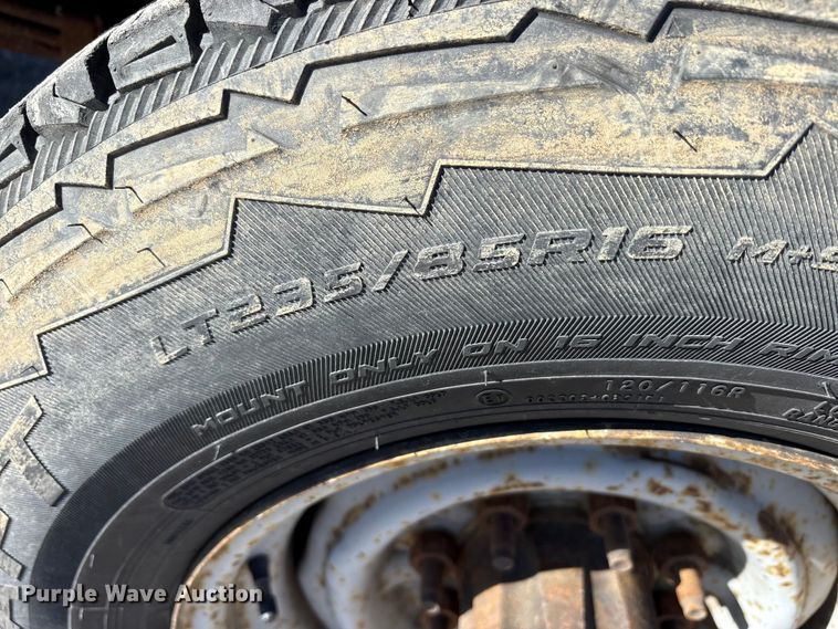 image for item FK1019 1997 Ford F350 XL pickup truck