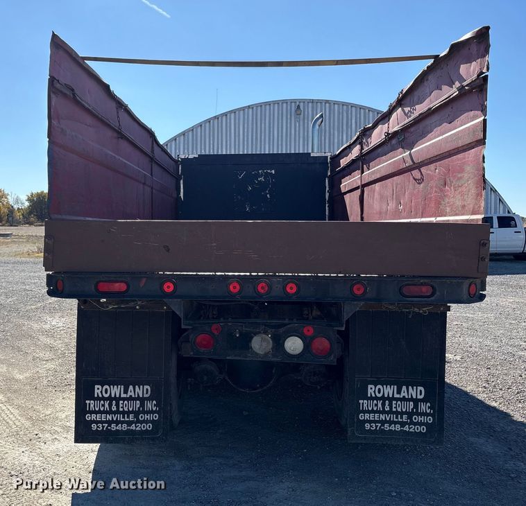 image for item FK1020 1994 Ford L9000 dump flatbed truck
