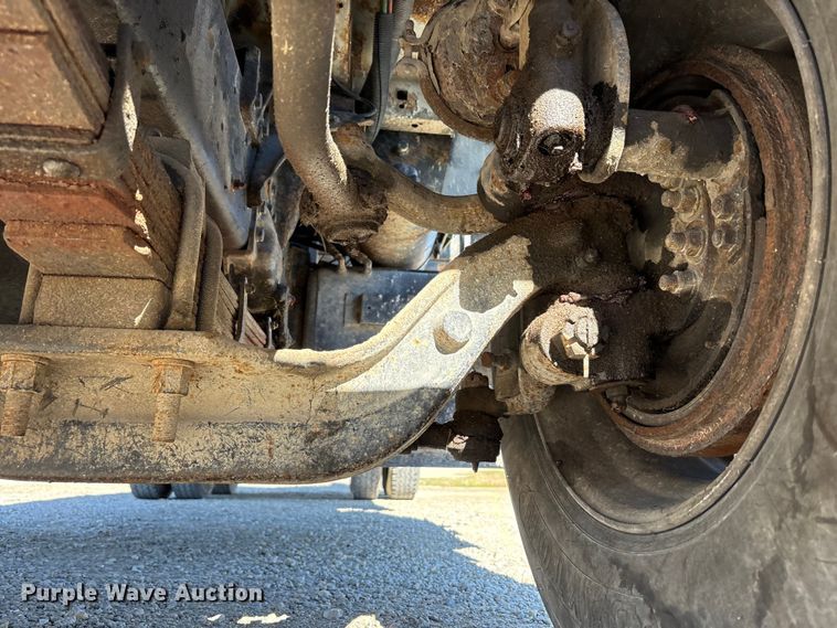 image for item FK1020 1994 Ford L9000 dump flatbed truck