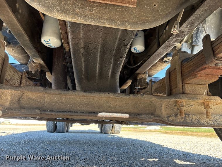 image for item FK1020 1994 Ford L9000 dump flatbed truck