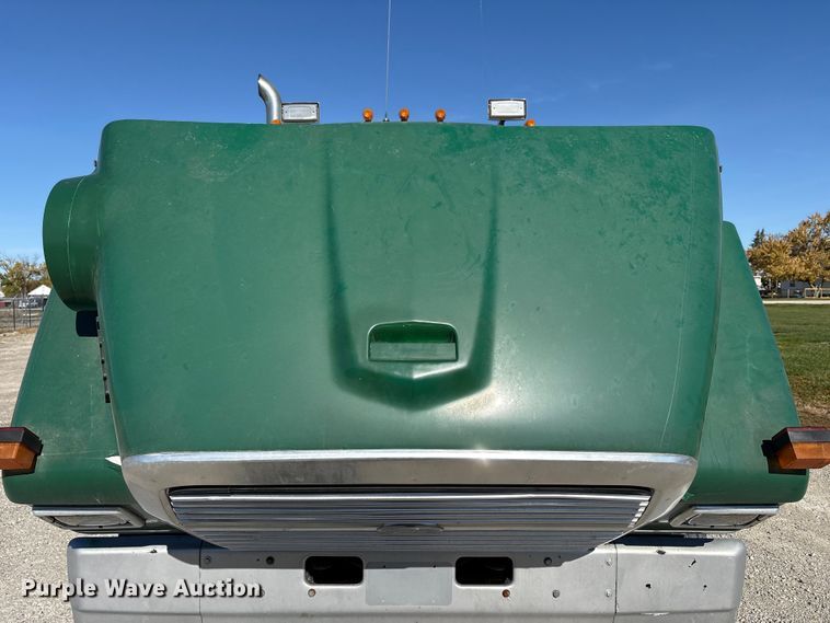 image for item FK1020 1994 Ford L9000 dump flatbed truck