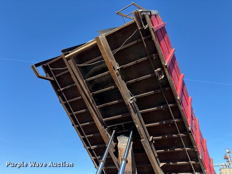 image for item FK1020 1994 Ford L9000 dump flatbed truck