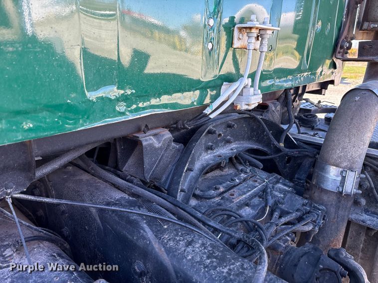 image for item FK1020 1994 Ford L9000 dump flatbed truck