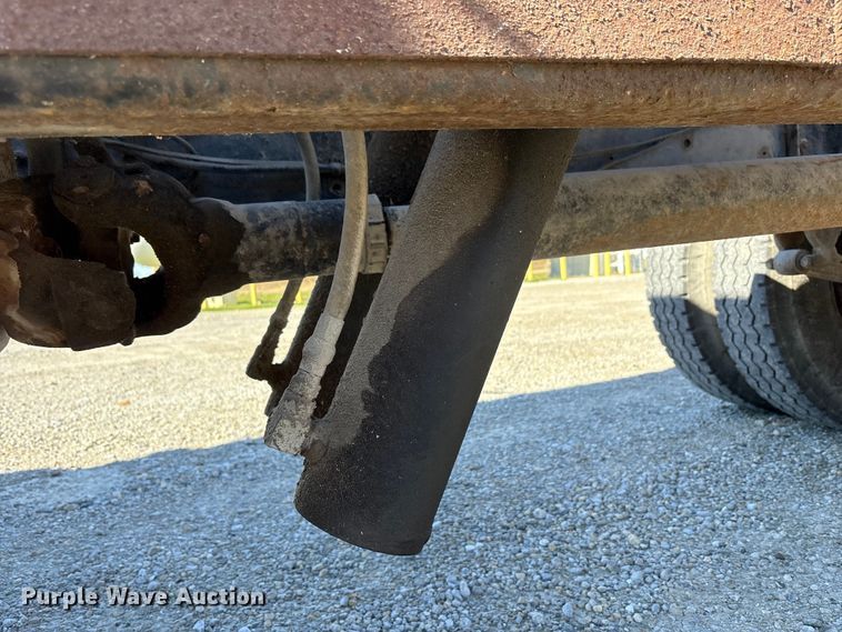 image for item FK1020 1994 Ford L9000 dump flatbed truck