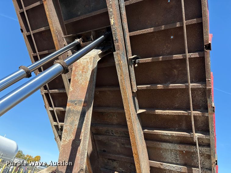 image for item FK1020 1994 Ford L9000 dump flatbed truck