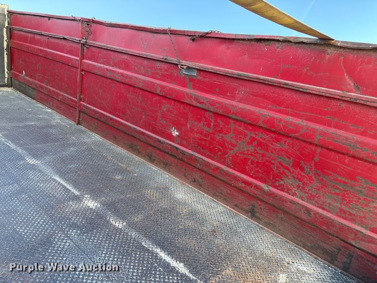 image for item FK1020 1994 Ford L9000 dump flatbed truck