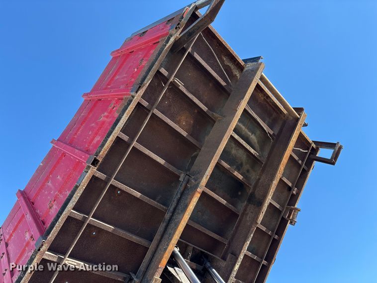 image for item FK1020 1994 Ford L9000 dump flatbed truck