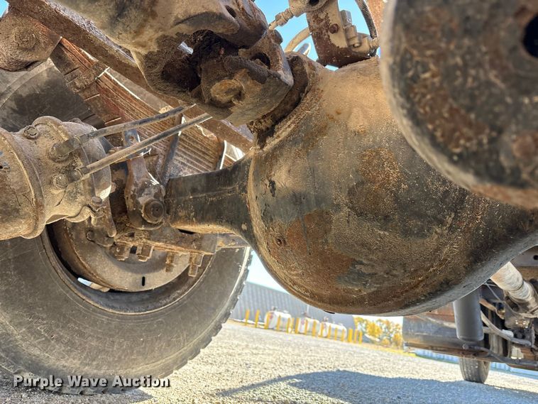 image for item FK1020 1994 Ford L9000 dump flatbed truck