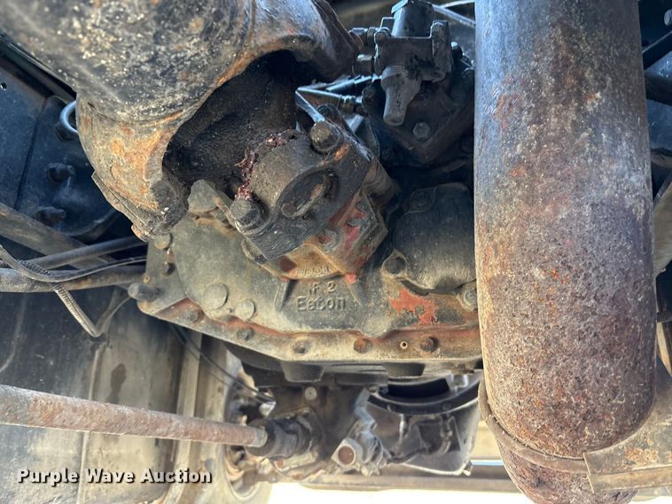 image for item FK1020 1994 Ford L9000 dump flatbed truck