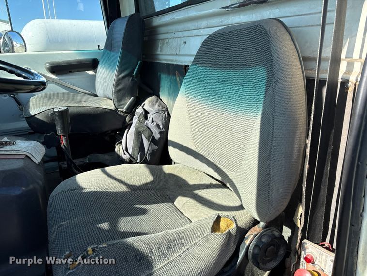 image for item FK1020 1994 Ford L9000 dump flatbed truck