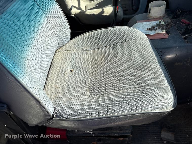 image for item FK1020 1994 Ford L9000 dump flatbed truck