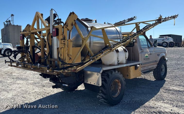 image for item FK1022 1997 Ford F350 sprayer bed pickup truck