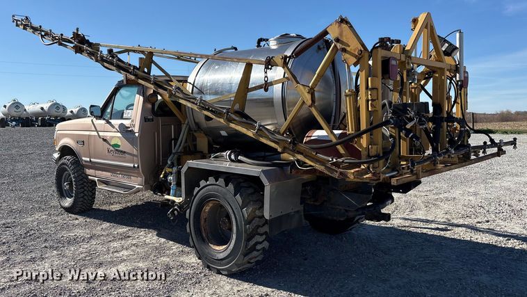 image for item FK1022 1997 Ford F350 sprayer bed pickup truck