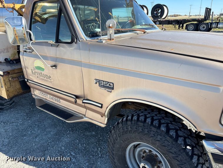 image for item FK1022 1997 Ford F350 sprayer bed pickup truck