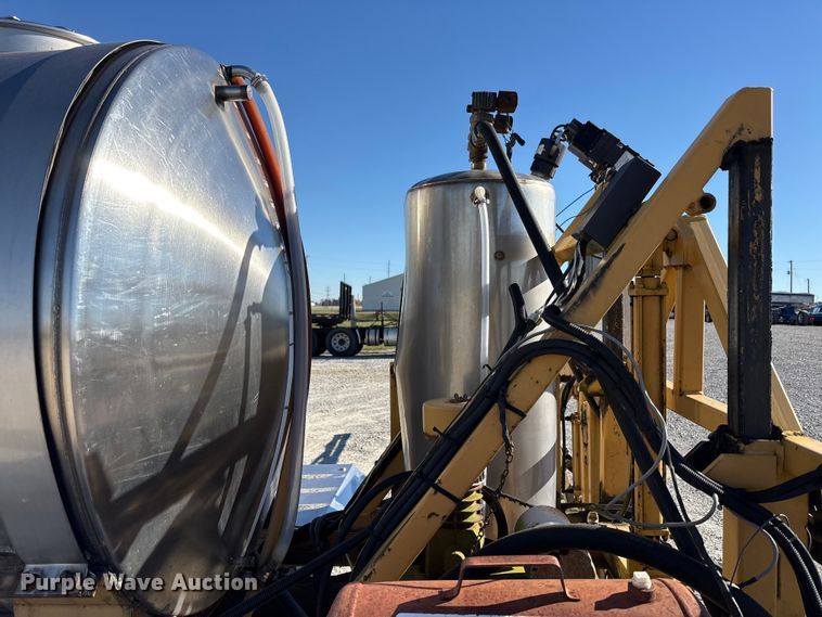 image for item FK1022 1997 Ford F350 sprayer bed pickup truck