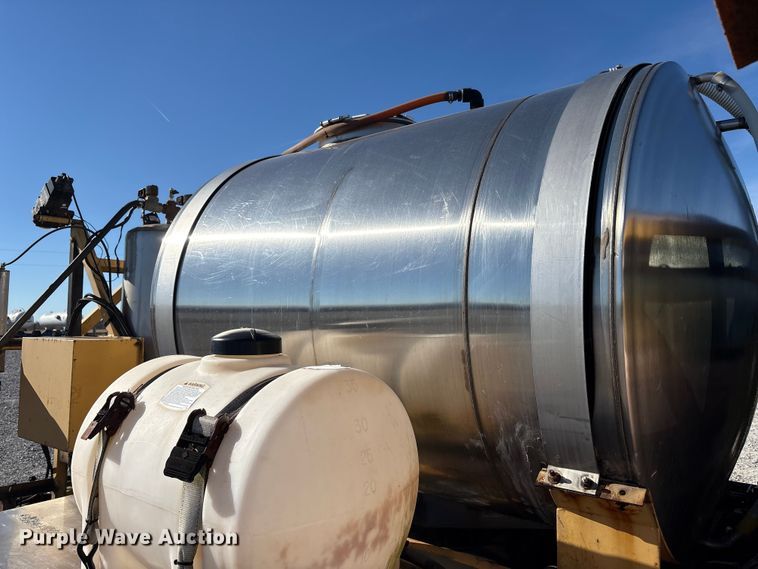 image for item FK1022 1997 Ford F350 sprayer bed pickup truck