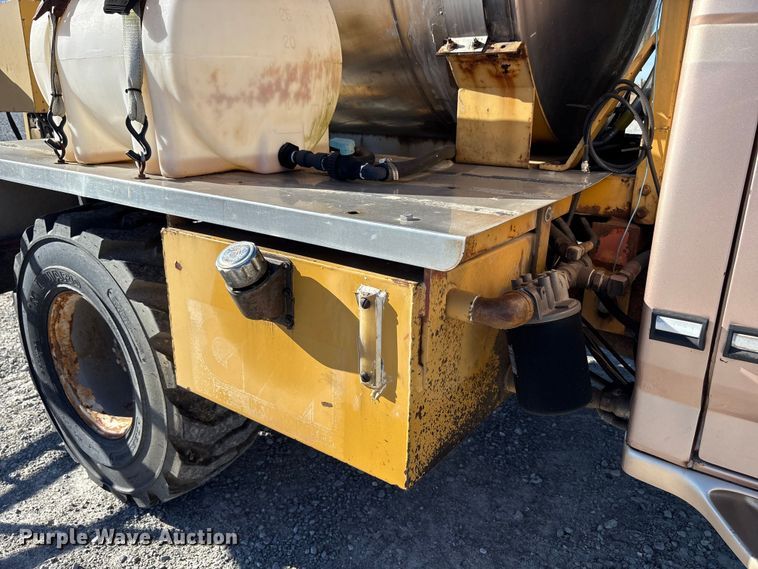 image for item FK1022 1997 Ford F350 sprayer bed pickup truck