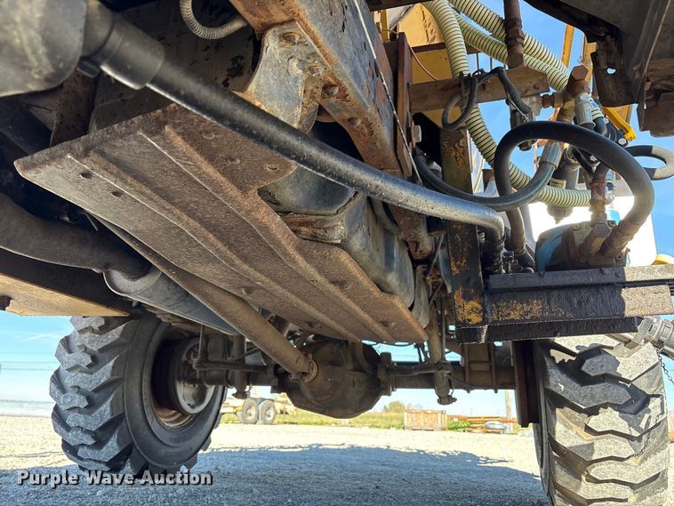 image for item FK1022 1997 Ford F350 sprayer bed pickup truck