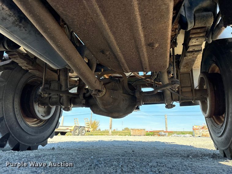 image for item FK1022 1997 Ford F350 sprayer bed pickup truck