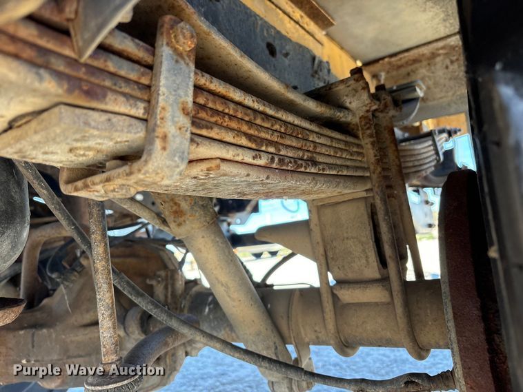 image for item FK1022 1997 Ford F350 sprayer bed pickup truck