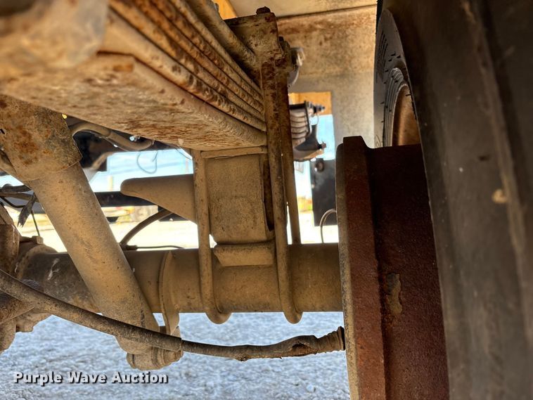 image for item FK1022 1997 Ford F350 sprayer bed pickup truck