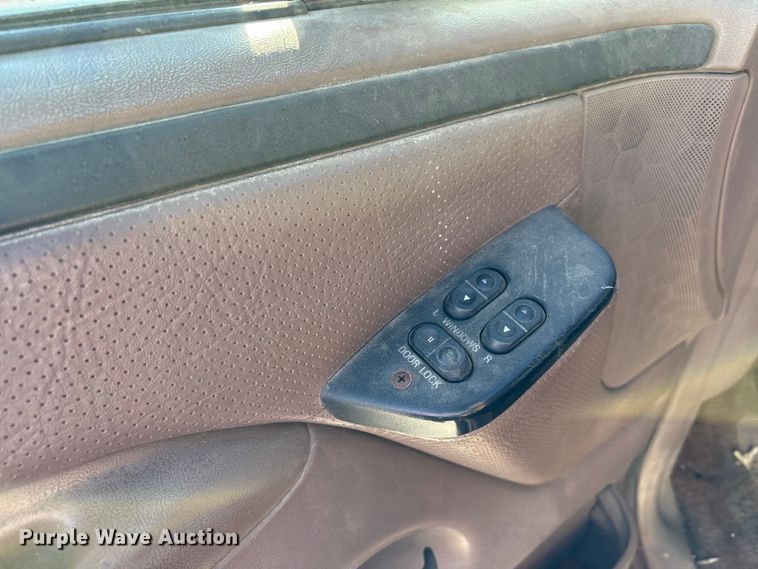 image for item FK1022 1997 Ford F350 sprayer bed pickup truck