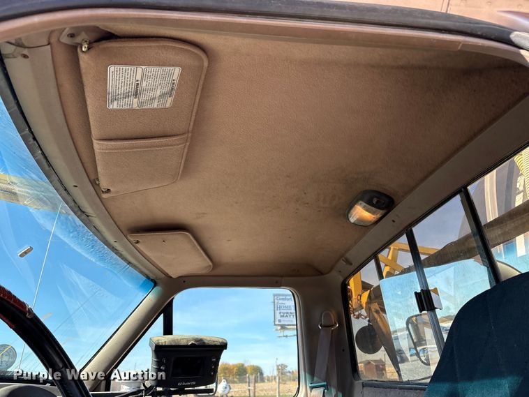 image for item FK1022 1997 Ford F350 sprayer bed pickup truck