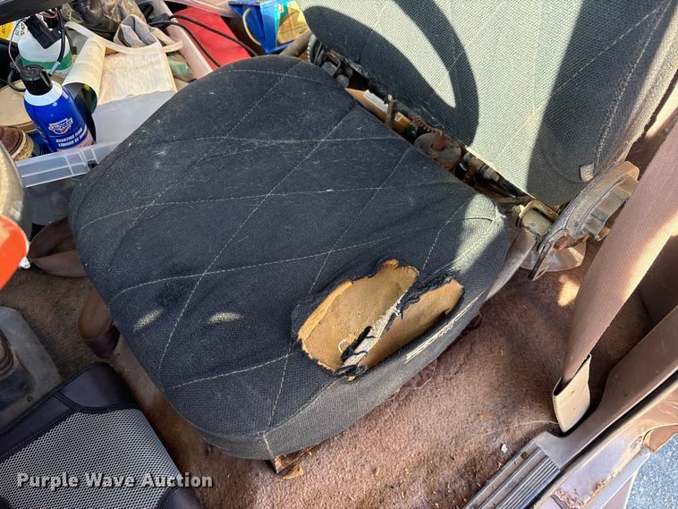 image for item FK1022 1997 Ford F350 sprayer bed pickup truck