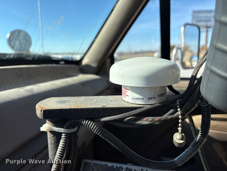 image for item FK1022 1997 Ford F350 sprayer bed pickup truck