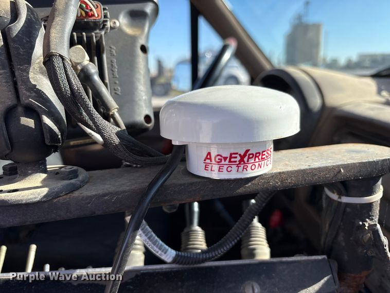 image for item FK1022 1997 Ford F350 sprayer bed pickup truck