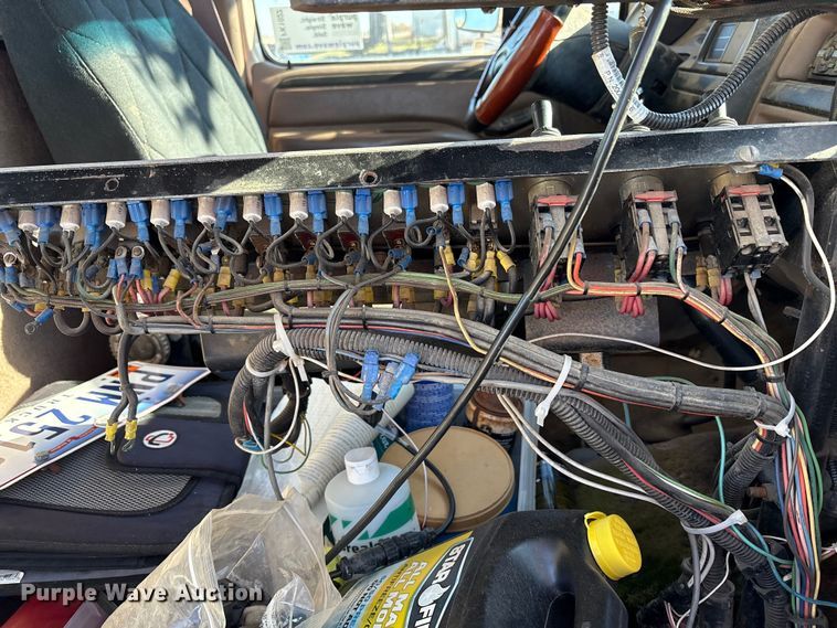 image for item FK1022 1997 Ford F350 sprayer bed pickup truck