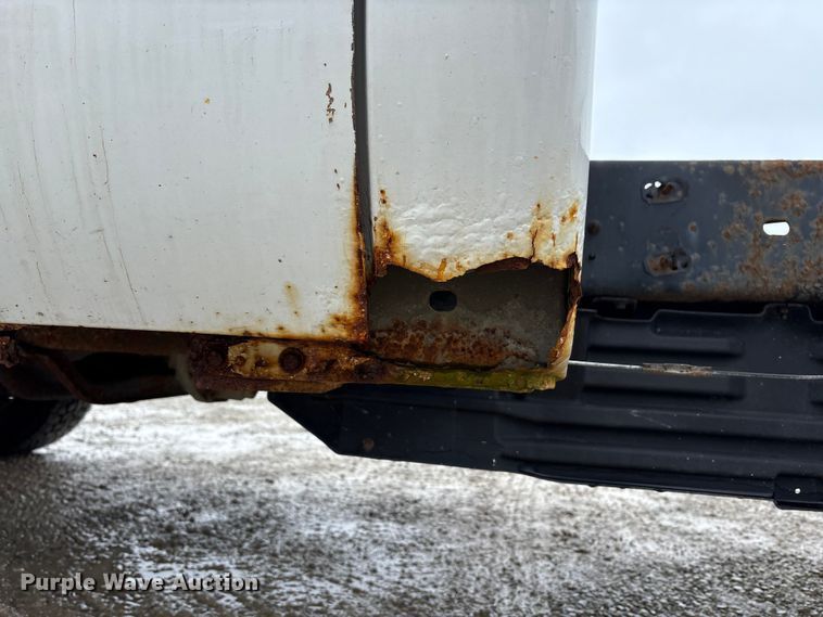 image for item FK1024 2012 Ford F250 Super Duty pickup truck cab and chassis