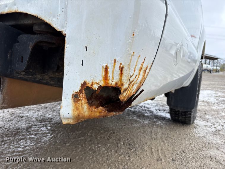 image for item FK1024 2012 Ford F250 Super Duty pickup truck cab and chassis