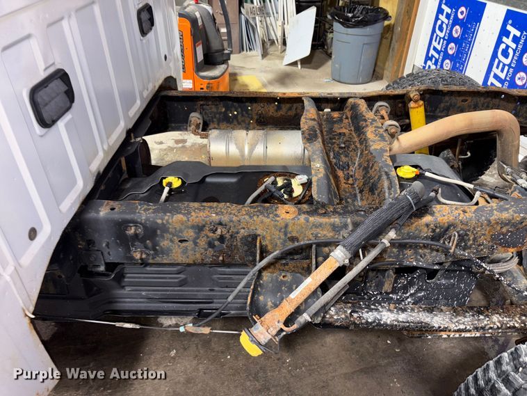 image for item FK1024 2012 Ford F250 Super Duty pickup truck cab and chassis