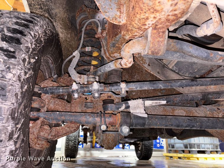 image for item FK1024 2012 Ford F250 Super Duty pickup truck cab and chassis