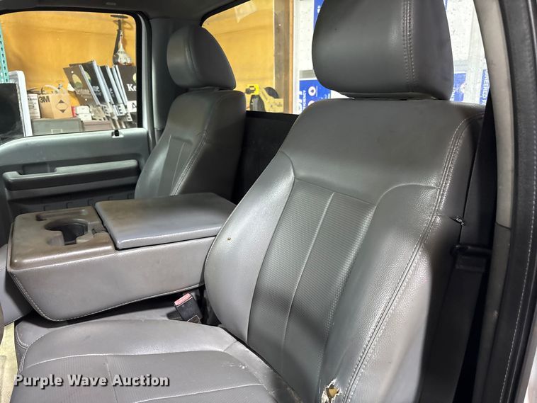 image for item FK1024 2012 Ford F250 Super Duty pickup truck cab and chassis