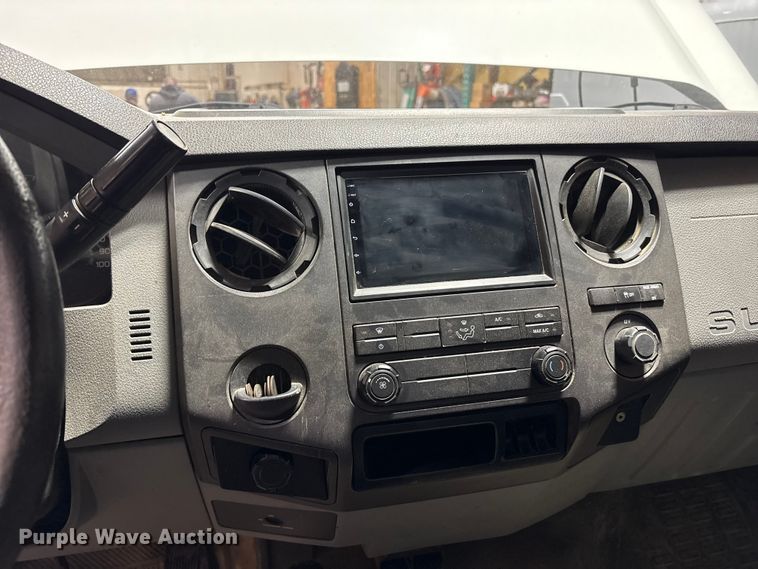 image for item FK1024 2012 Ford F250 Super Duty pickup truck cab and chassis