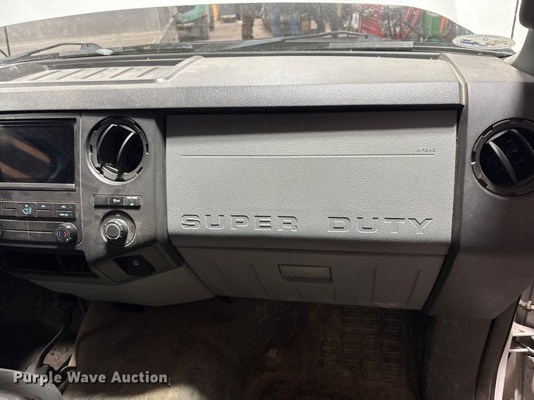 image for item FK1024 2012 Ford F250 Super Duty pickup truck cab and chassis