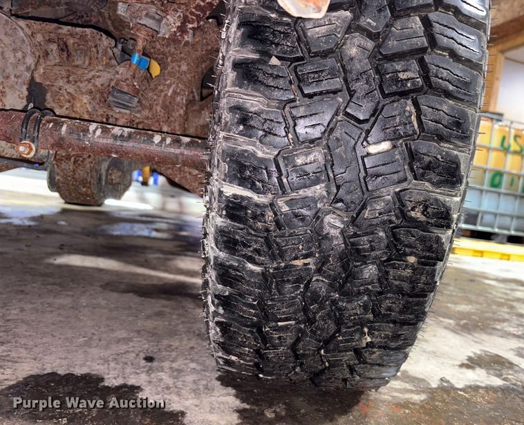 image for item FK1024 2012 Ford F250 Super Duty pickup truck cab and chassis