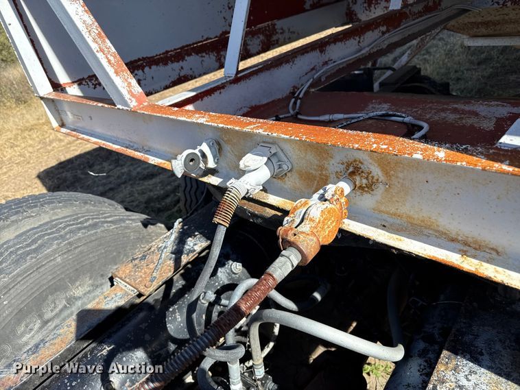 image for item GP9650 1986 Shop built grain trailer