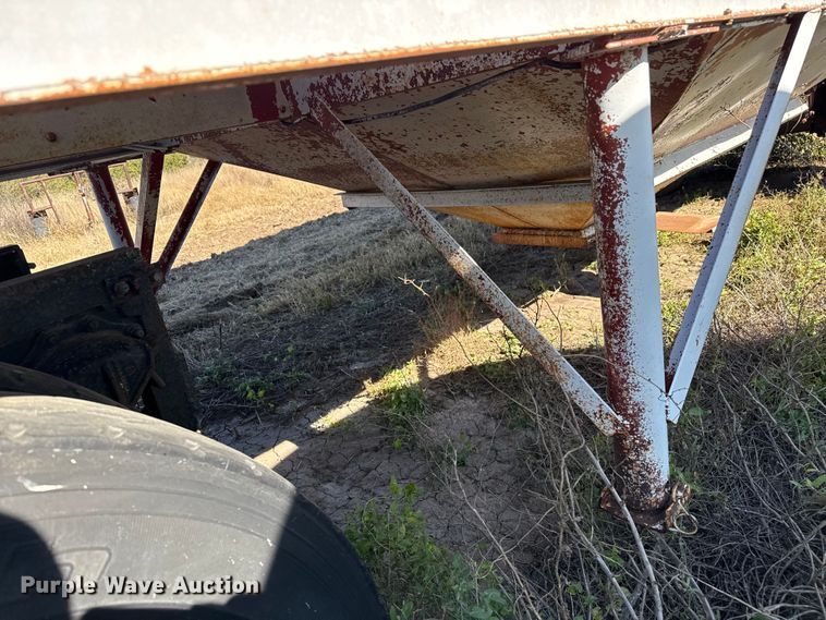 image for item GP9650 1986 Shop built grain trailer