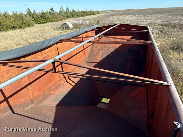 image for item GP9650 1986 Shop built grain trailer