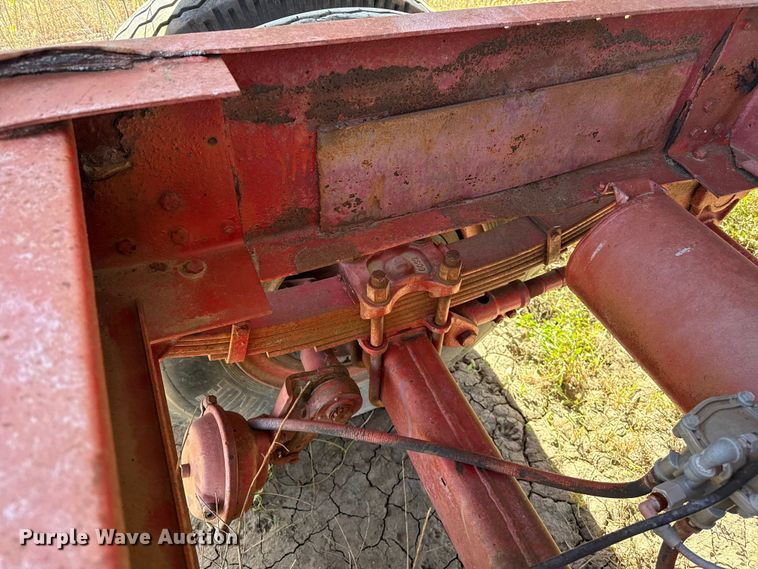 image for item GP9650 1986 Shop built grain trailer