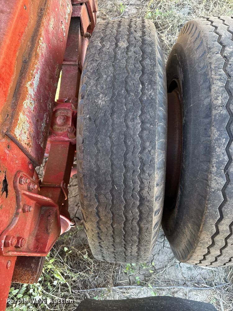 image for item GP9650 1986 Shop built grain trailer