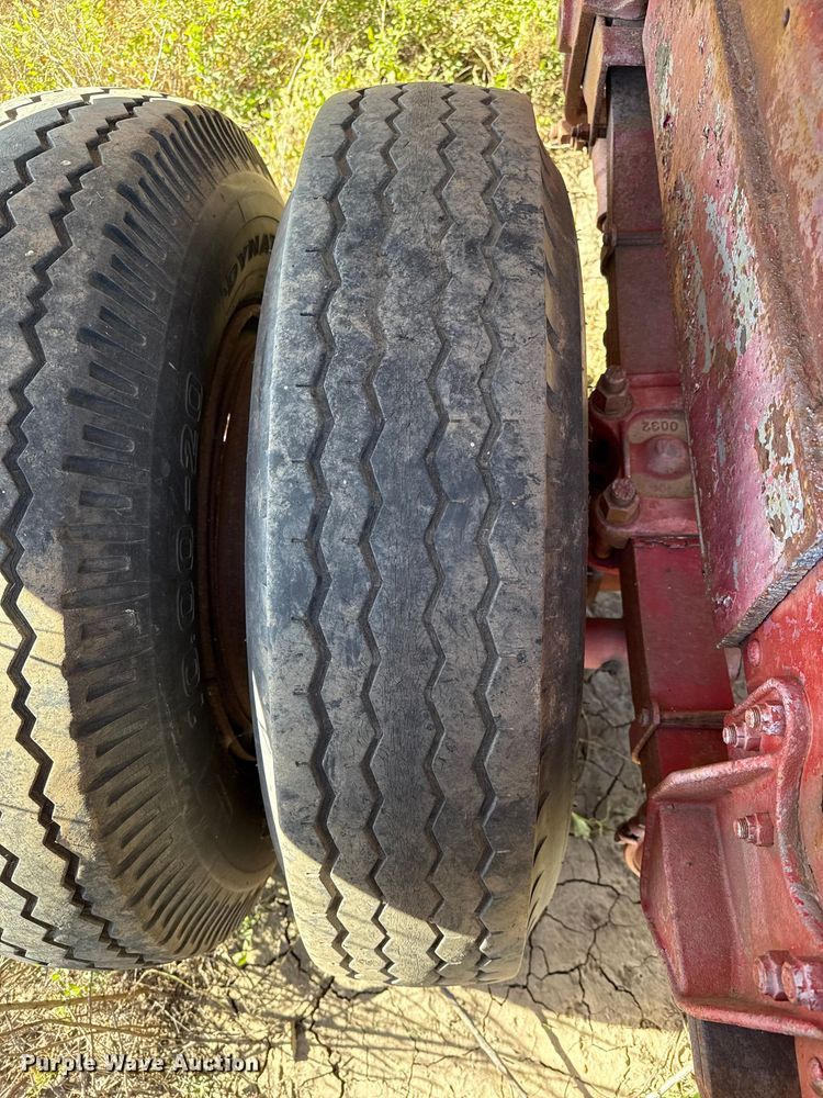 image for item GP9650 1986 Shop built grain trailer